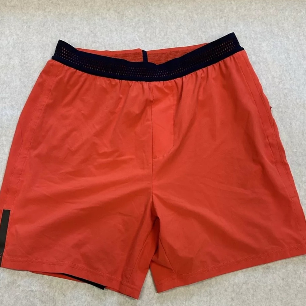 Rhone Shorts Mens Medium Swift 6” Orange Compression Lined Gym Running Stretch